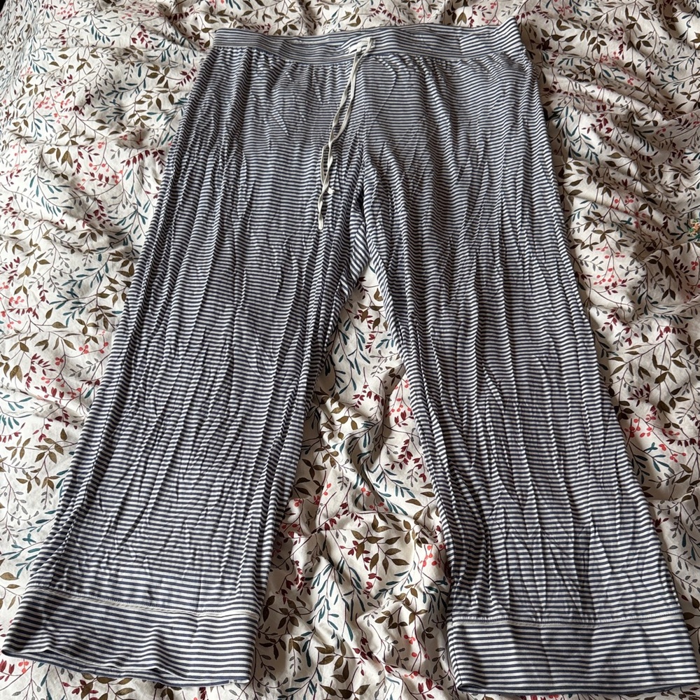 GapBody Women’s Pajama Set– Navy/White